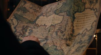 The Benefits of Reading and Exploring the World at the Same Time